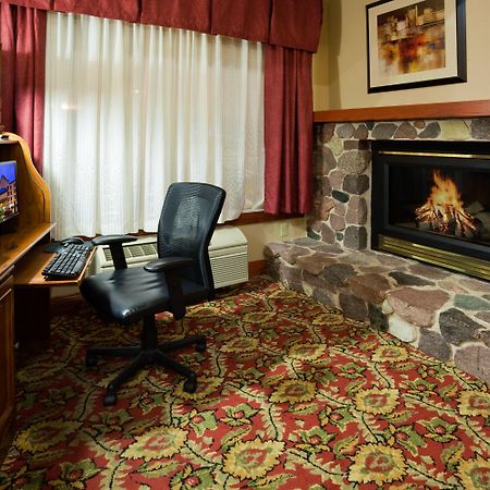 Holiday Inn Hotel&Suites Wausau-Rothschild, an IHG Hotel Exterior foto